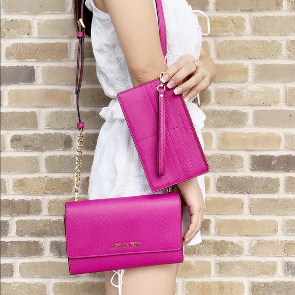 Michael kors convertible crossbody and wristlet - Picture 2 of 8